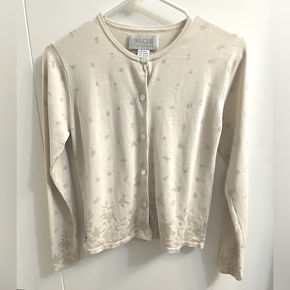 💰5/$25 Vintage Silk Club Collection Cardigan Small - Picture 1 of 7
